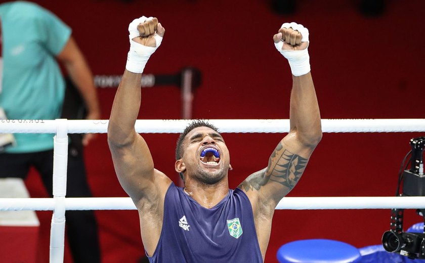 Abner Teixeira derrota jordaniano e garante o bronze no boxe dos Jogos de Tóquio