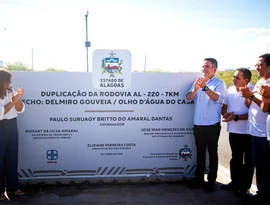 Governo entrega trecho duplicado da AL-220 entre Delmiro Gouveia e Olho D'Água do Casado