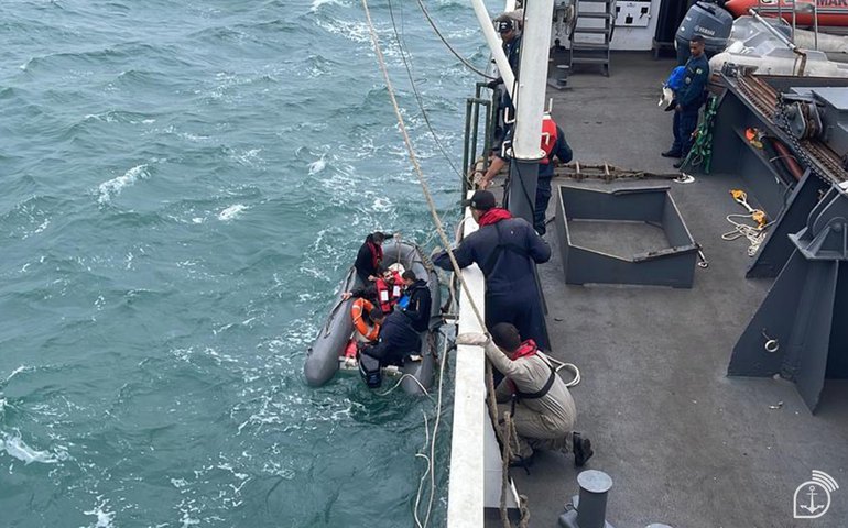 Marinha resgata turista argentino no litoral do Rio de Janeiro