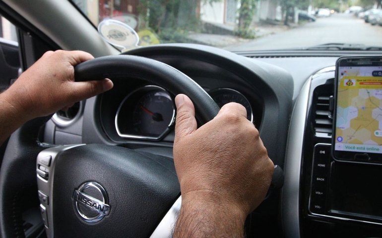 Motorista de app é preso após atropelar dez pessoas intencionalmente no Rio