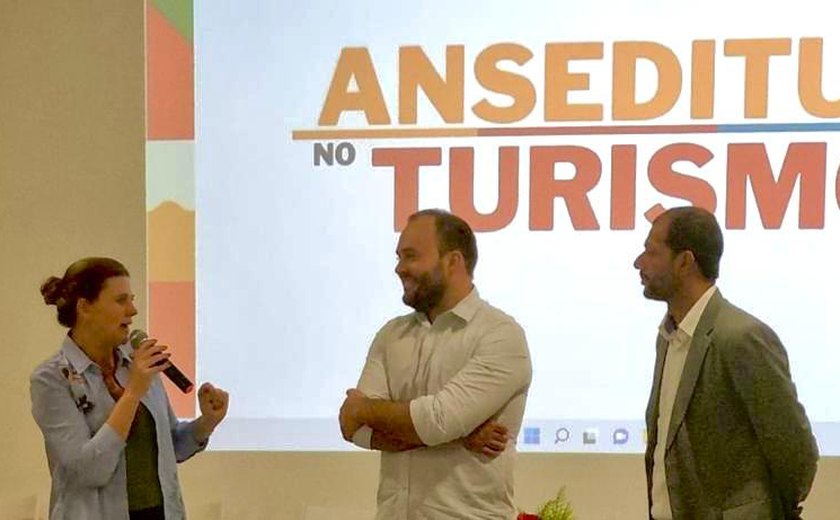 Secretário de Turismo de Penedo participa de evento organizado por associação nacional que representa dirigentes da área