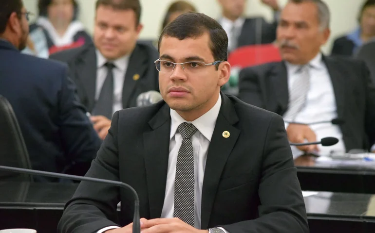 Com apoio de Marcelo Victor, Gilvan Barros Filho deve assumir vice-presidência da Assembleia