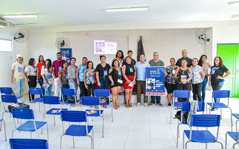 Programa Escola do Turismo traz a Coruripe Aperfeiçoamento para Garçom