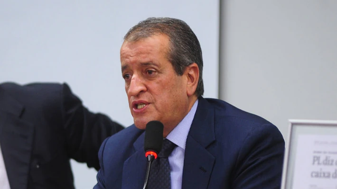 Valdemar diz que 'é normal' prática de sugerir a aplicação das emendas