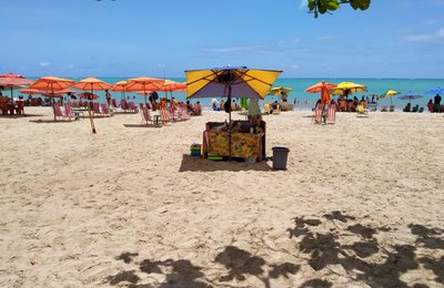 Prefeitura explica como conseguir alvará de funcionamento para ambulantes na orla de Maceió