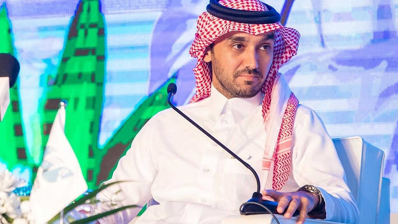 Ministro do Esporte saudita impede jogadores de darem entrevista após derrota da seleção