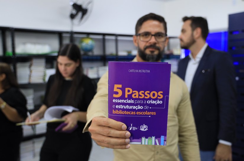 Nossa educação daria um livro: MPAL visita escolas do sertão alagoano para inspecionar a existência de bibliotecas