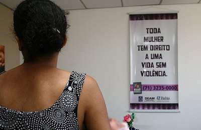 Senado aprova novas leis para diminuir violência contra mulheres