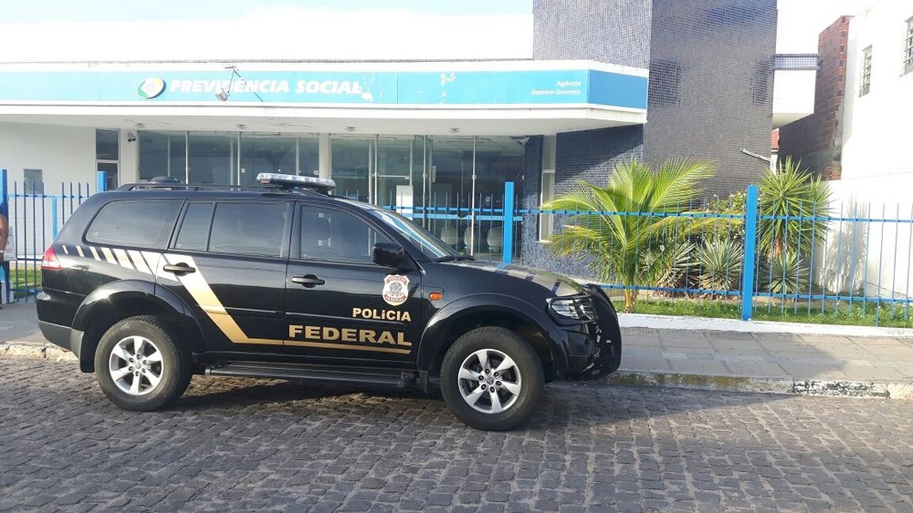 PF faz operação contra suspeitos de fraudar benefícios de aposentadorias rurais em Alagoas