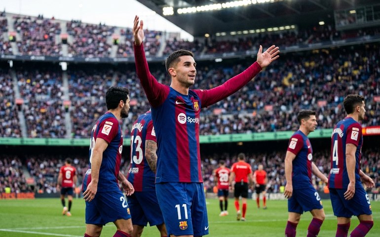 Barcelona supera retranca do Osasuna com dois gols de Raphinha e pressiona o Real Madrid