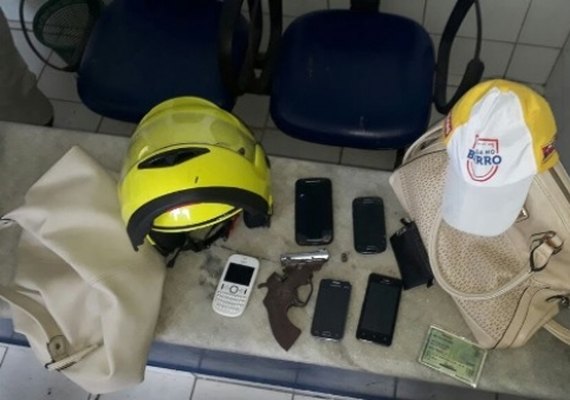 Equipes do Ronda no Bairro evitam assalto a ônibus no Jacintinho