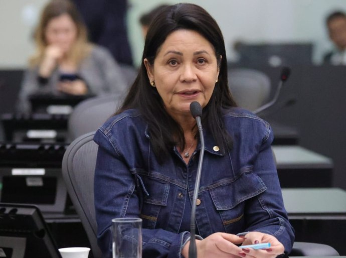 Rose Davino celebra aprovação de parecer do Estatuto da Mulher Alagoana