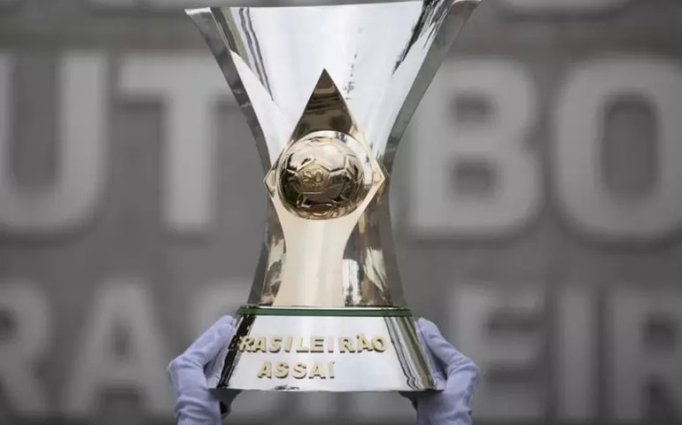 Brasileirão terá até sete estrangeiros em cada time e revisões do VAR no telão