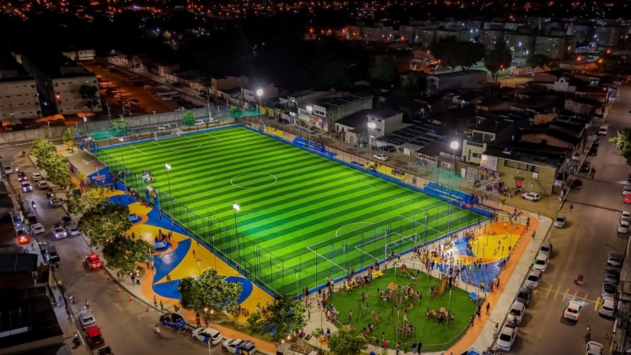 JHC entrega areninha no Benedito Bentes e reforça compromisso com os mais pobres