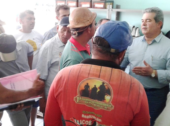 Governo dará apoio aos pequenos produtores do Sertão