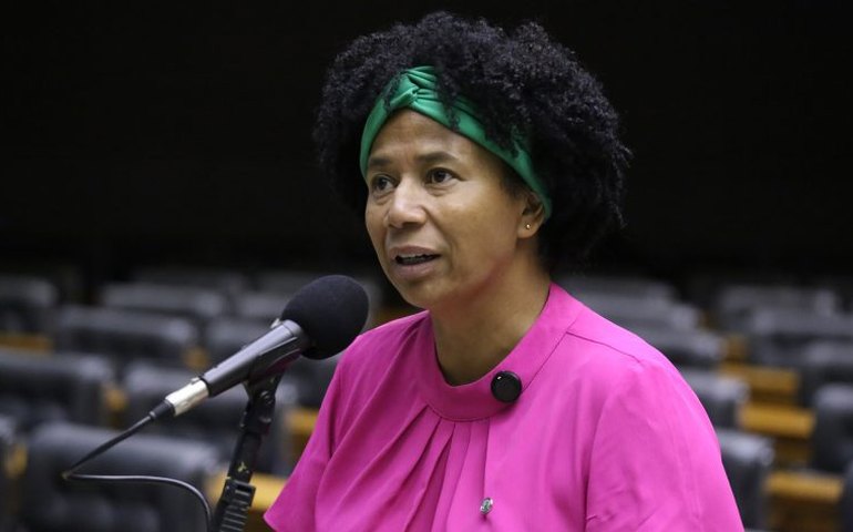 Comissão aprova prioridade para pessoas com deficiência em vagas nas escolas