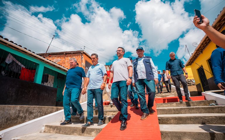 Paulo Dantas entrega primeira etapa do Minha Cidade Linda em Branquinha