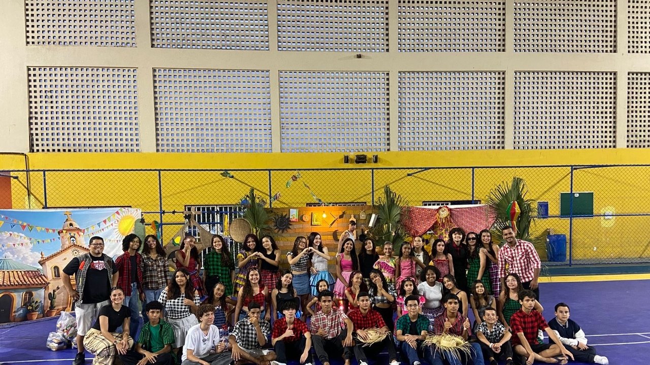 Alunos de projetos esportivos participam de festa de São João especial
