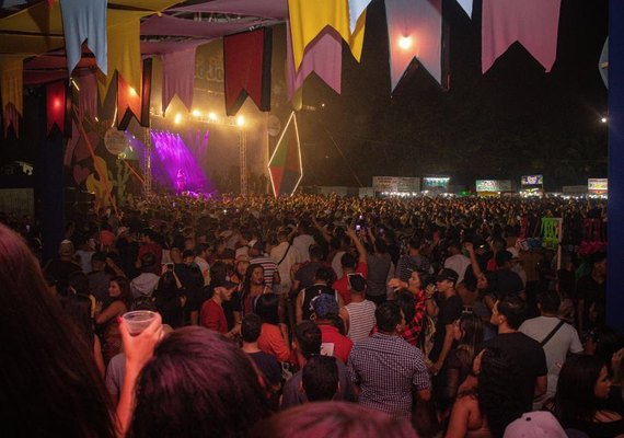 Abertura do “Alagoas: Arraiá da Gente” na capital atrai mais de 20 mil pessoas