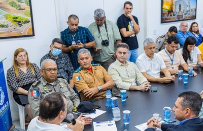  Na posse de Bolívar, prefeito Luciano diz que secretaria tem papel da defesa social