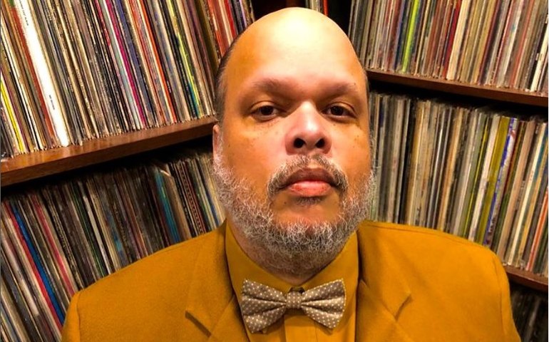 Ed Motta diz que 'quem ouve hip hop é burro' e internet reage