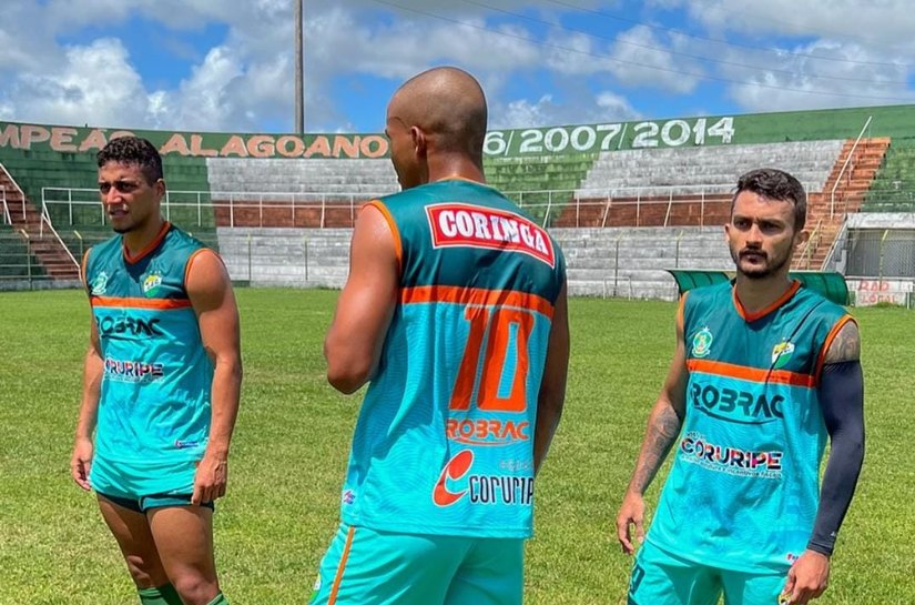 Coruripe se reapresenta após folga de Natal, e elenco sofre alterações