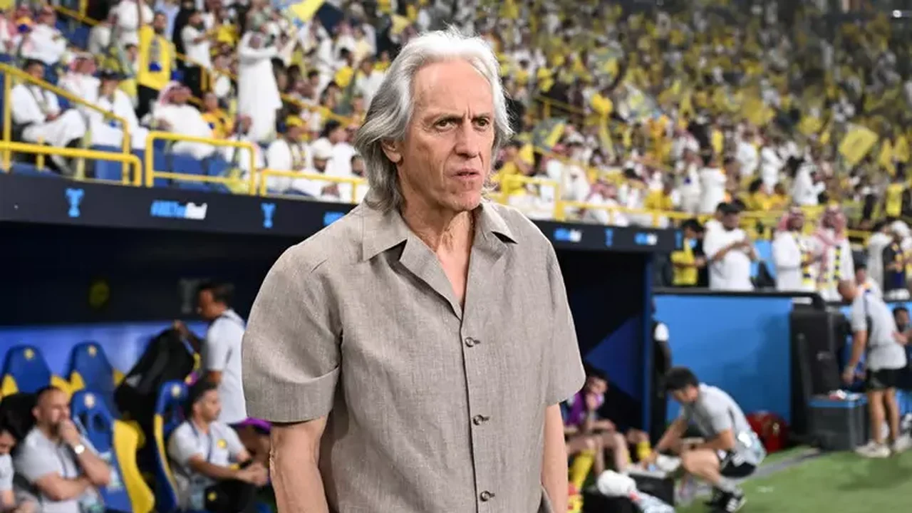 Presidente da federação portuguesa articula reconciliação de CR7 e Jorge Jesus, diz jornal