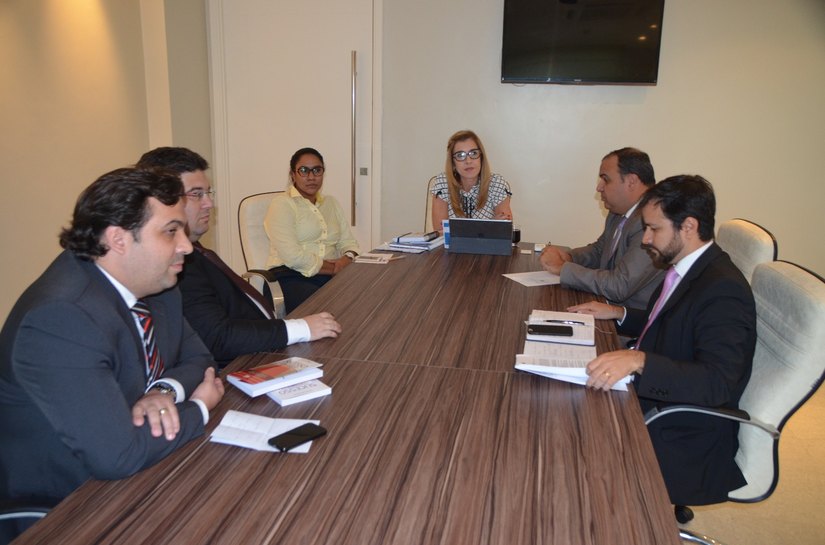 OAB/AL, Caixa de Assistência e ESA se reúnem com representantes do GEN