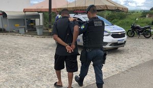 Suspeito de tentar matar homem com canivete é preso em Cedro de São João / Foto: Foto: Polícia Militar/SE