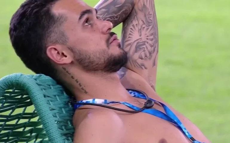 Eliminado do 'BBB 25', João Gabriel relembra treta com Aline no 'Mais Você'
