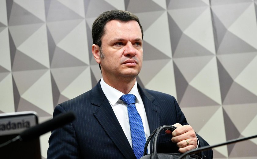 Mídia: Anderson Torres nega omissão no 8/1 e diz que minuta golpista comprova inocência