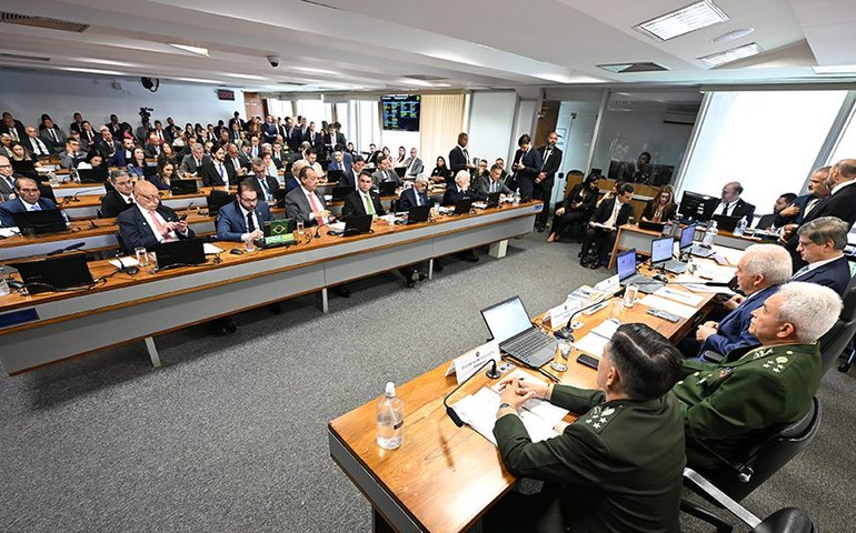 CCJ aceita indicações de generais para ministros do STM; nomes vão a Plenário