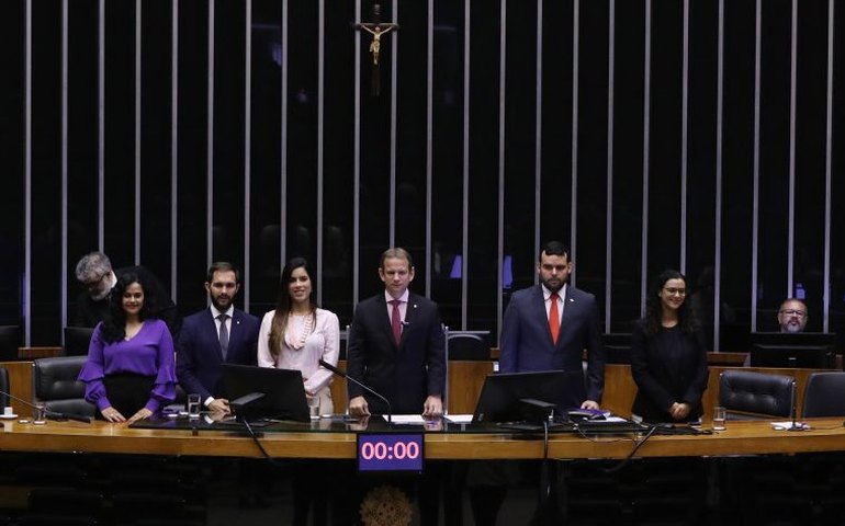 Em sessão solene na Câmara, especialistas apontam desafios diante do envelhecimento da população