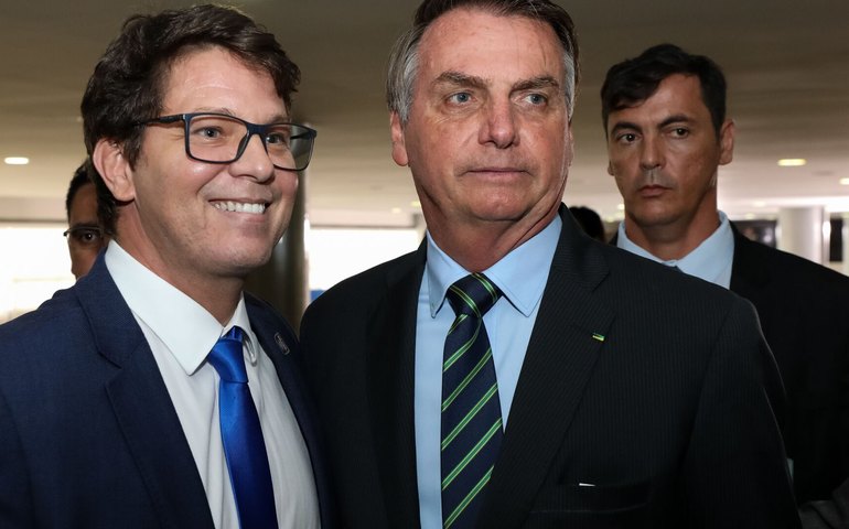 STF dá 48 horas para Câmara explicar viagem internacional de Mário Frias