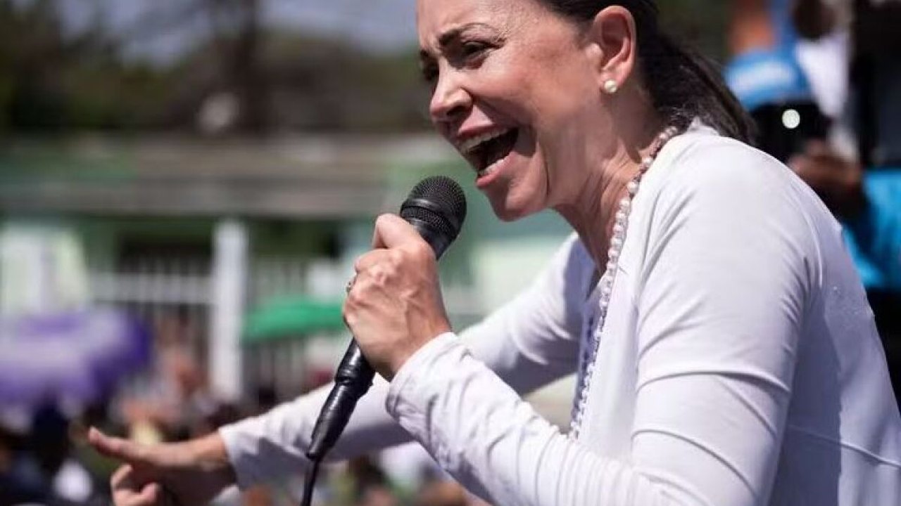 Líder da oposição na Venezuela, María Corina Machado adverte sobre 'onda migratória nunca vista' caso Maduro se agarre ao poder 