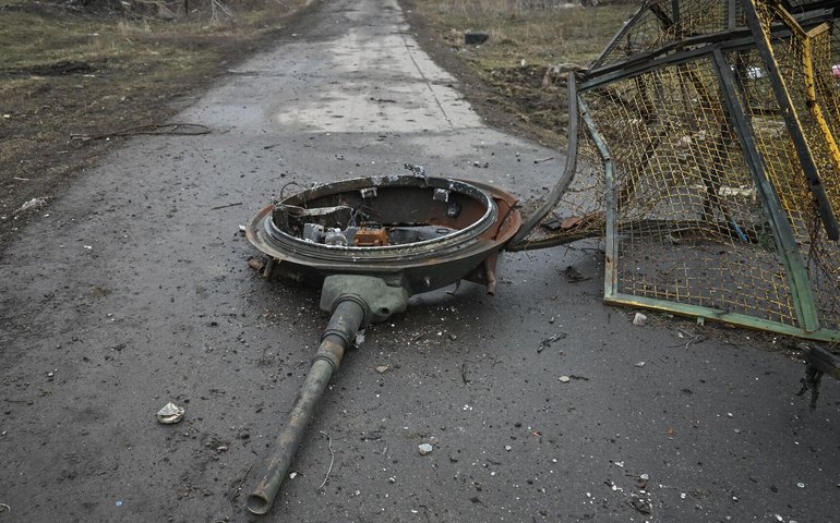 Todos os tanques suecos Strv 122 entregues à Ucrânia foram danificados pelos russos, diz mídia