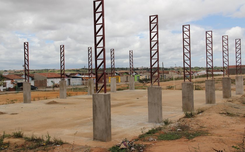 Prefeitura de Arapiraca constrói mais quadras esportivas