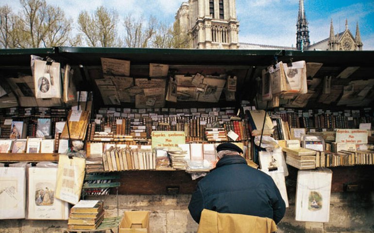 'Patrimônio da capital': França desiste de desalojar livreiros das margens do Sena para segurança dos Jogos Olímpicos