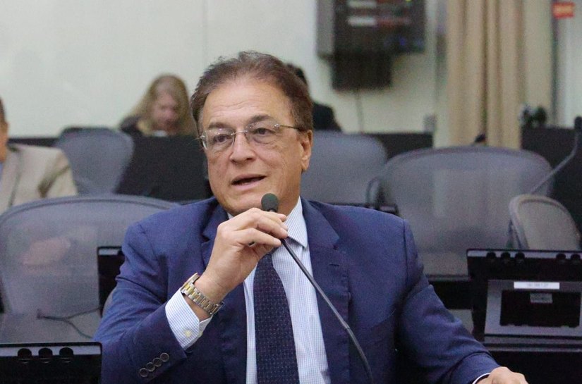 Deputado Galba Novaes homenageia enfermeiros e relembra Lei de sua autoria