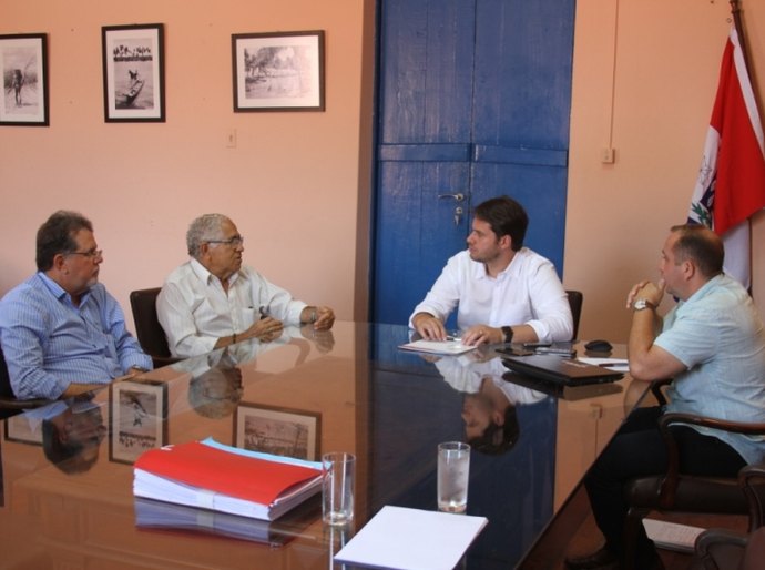 Após apelo do prefeito, DER vai instalar quebra-molas na AL-215 em Marechal