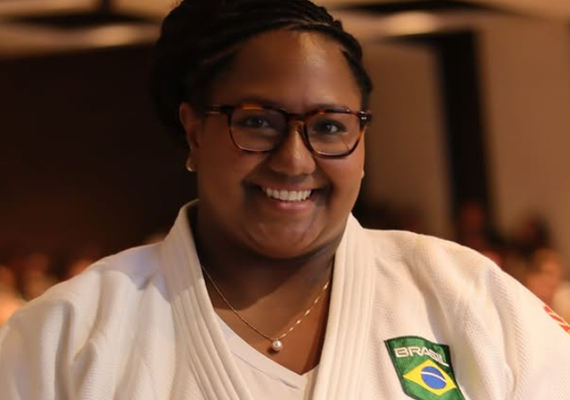 Medalha de ouro em Paris-2024, Bia Souza é indicada ao prêmio de melhor judoca do mundo