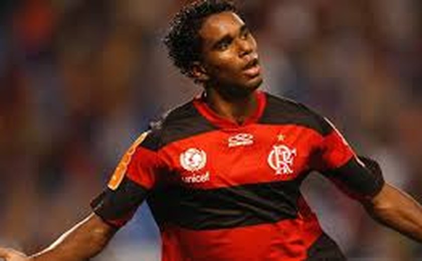 Jogador do Flamengo é intimado para explicar suposto envolvimento com milícia