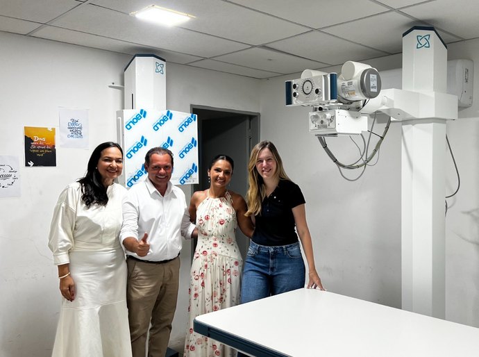 Cibele Moura destina recursos para novo aparelho de raio-X em hospital de Capela
