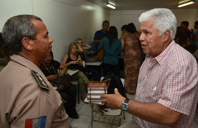 Thomaz Nono pede apoio à PM para segurança no entorno de postos