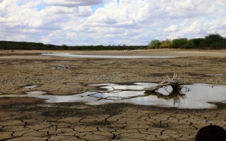 Governo entrega poços e beneficia mais de oito mil sertanejos