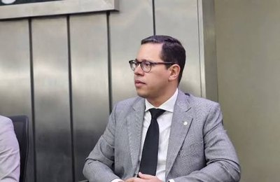 Julgamento sobre futuro de 158 estudantes da Uncisal é adiado novamente
