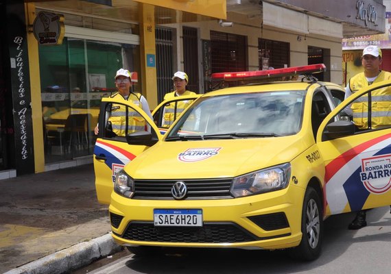 Ronda no Bairro prende jovem por direção perigosa no Jacintinho