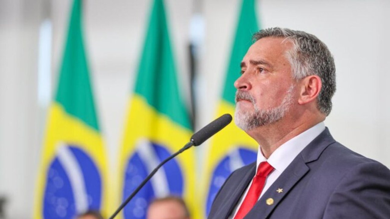 Paulo Pimenta: “Faremos um trabalho permanente de combate às fake news e à desinformação”