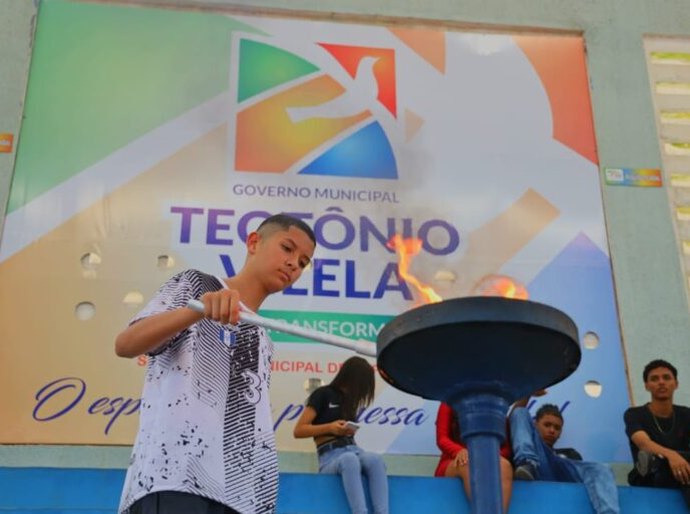 Escola Aurélio Buarque de Teotônio Vilela realiza sua 14° edição dos Jogos Internos