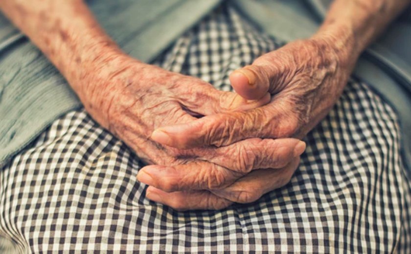 Sangue de centenários revela segredos da longevidade; veja marcadores